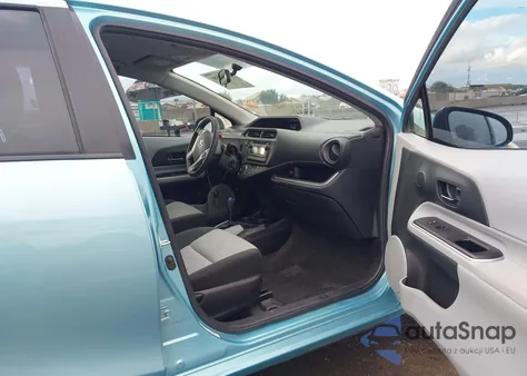 2014 Toyota Prius C Two from USA, damaged, VIN JTDKDTB36E1077785